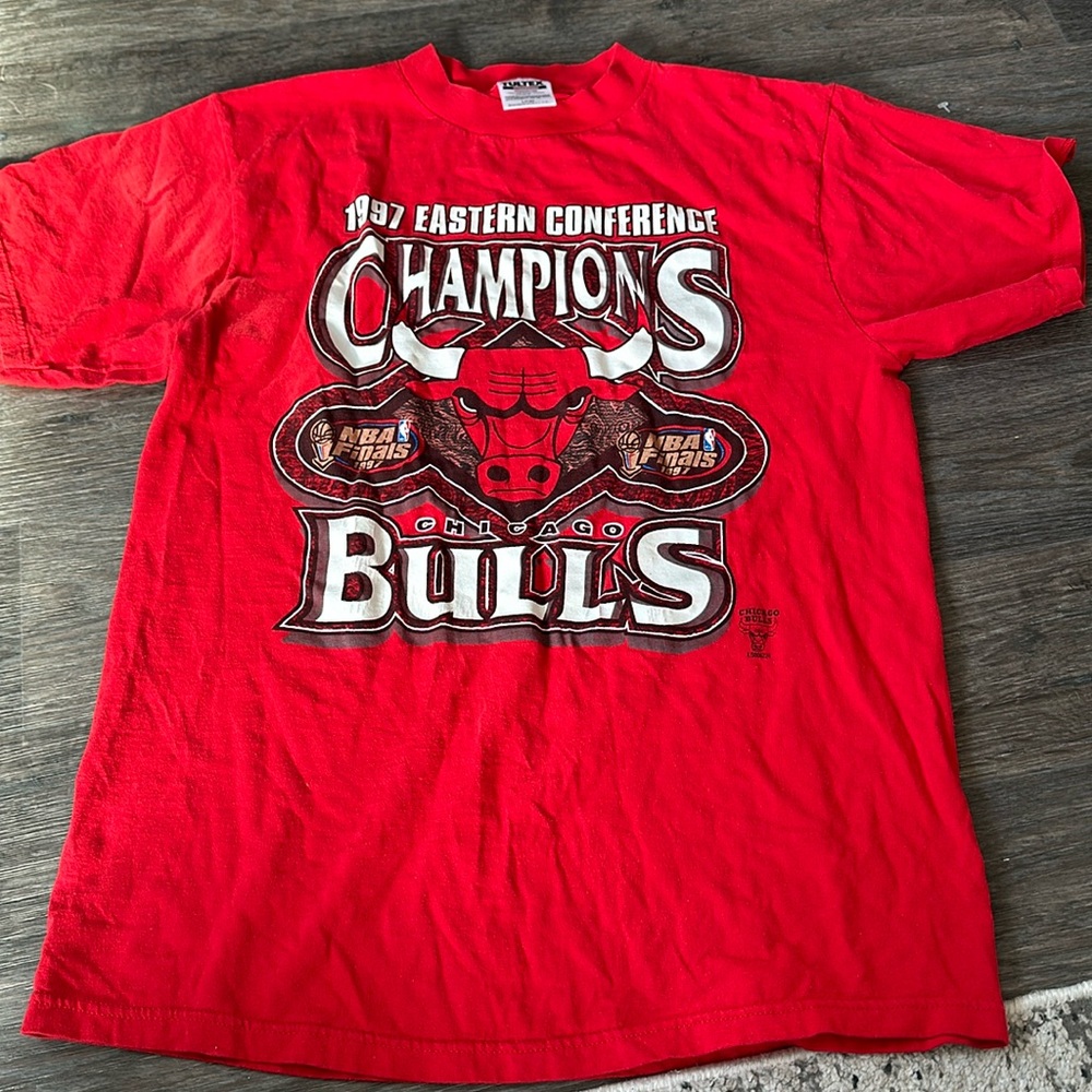 Vintage bulls Chicago champion t shirt 90s 89s red 1997 nba shirt
